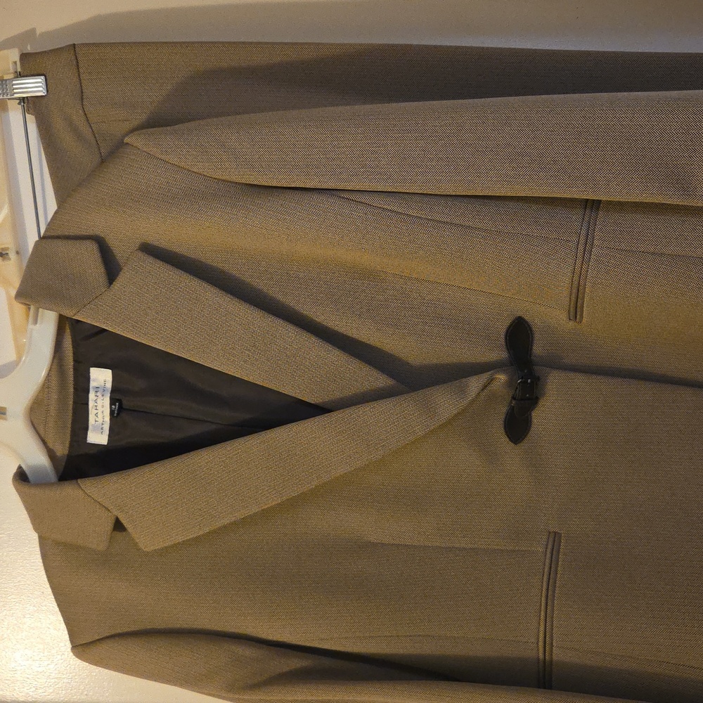 TAHARI NWT Suit Blazer and Pants size 18 - Picture 2 of 7